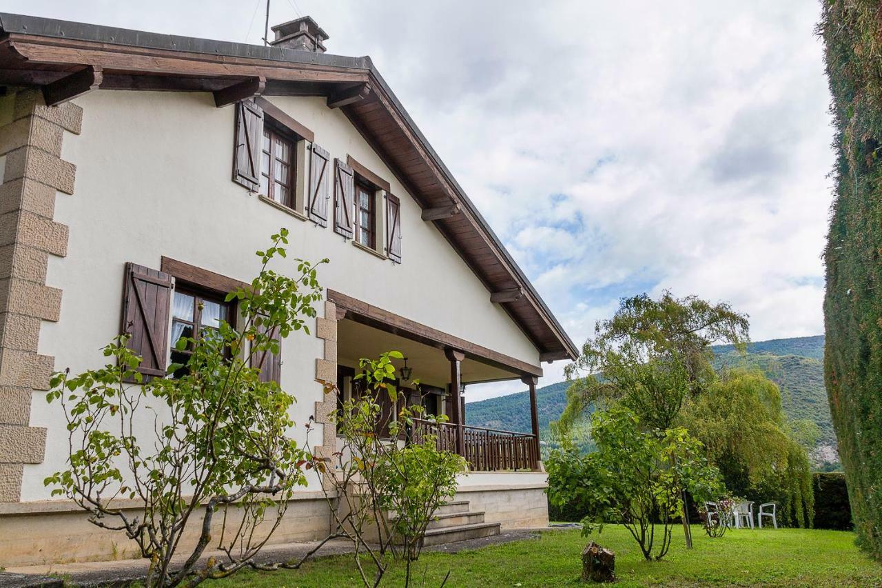 Vivienda Rural Casa Javier Lacunza Aoiz Exterior photo